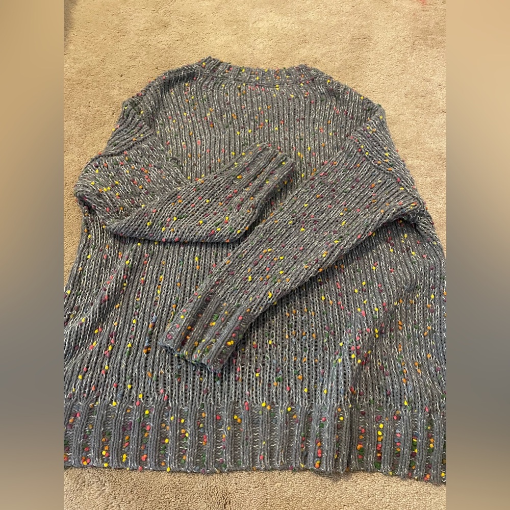 Sweater - Picture 3 of 3